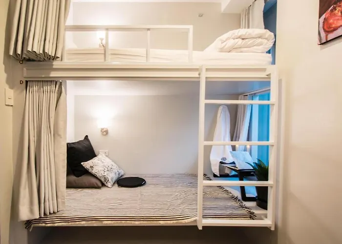 Chamberlain Bangkok Hostel